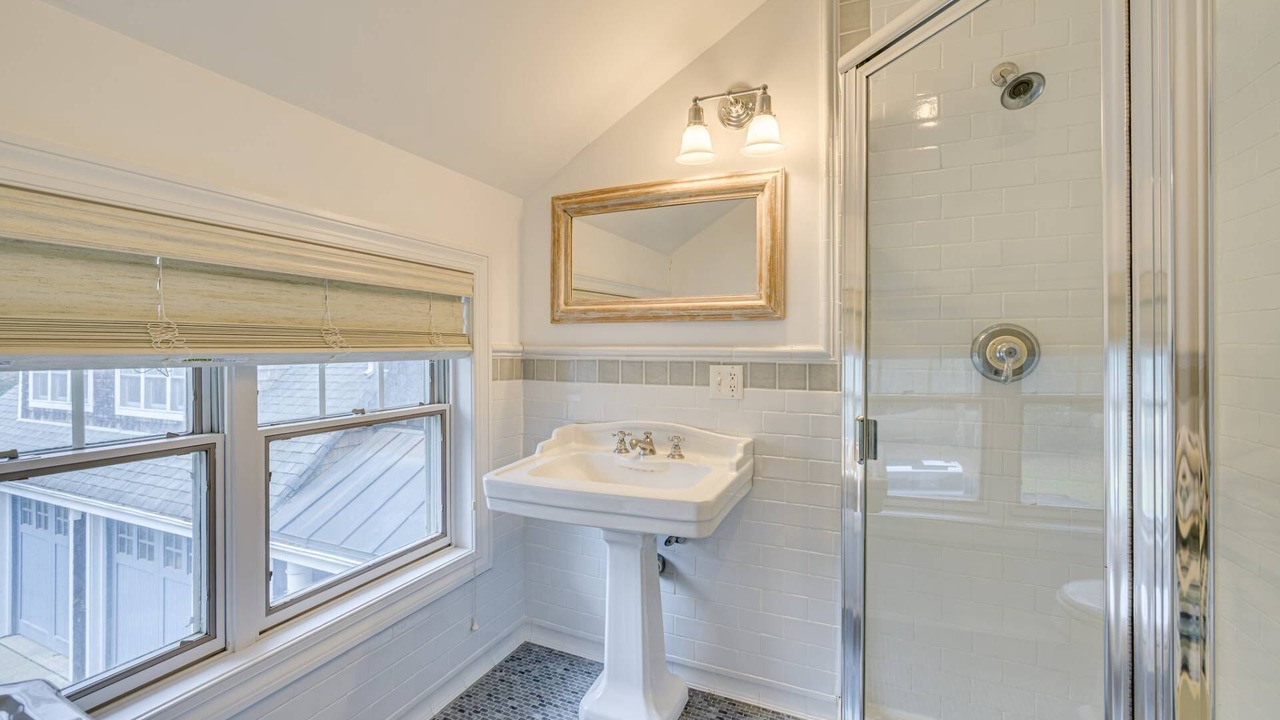 Photo of Bathroom in Wainscott