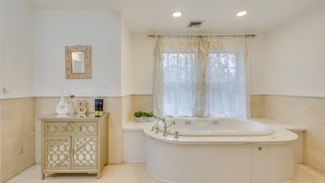 Photo of Bathroom in Wainscott