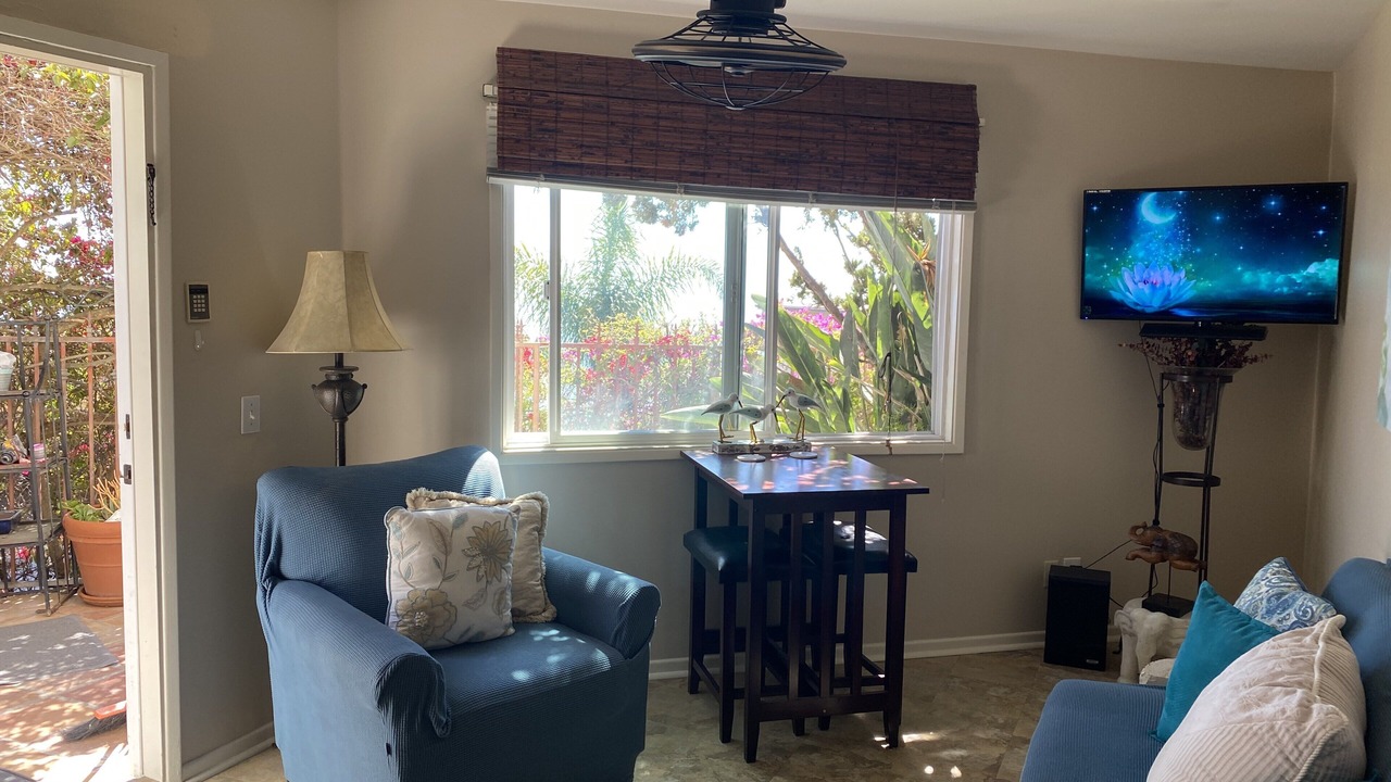 Photo of Bedroom in Arch Beach Heights