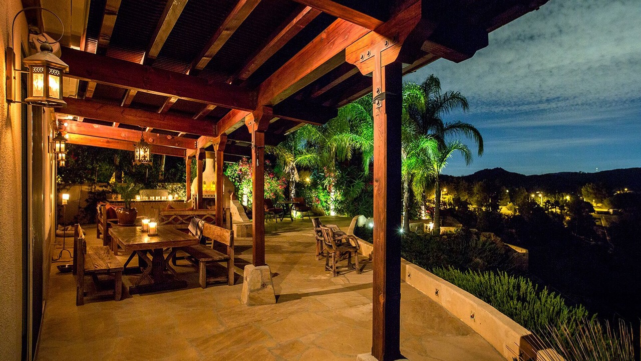 Photo of Livingroom in Topanga