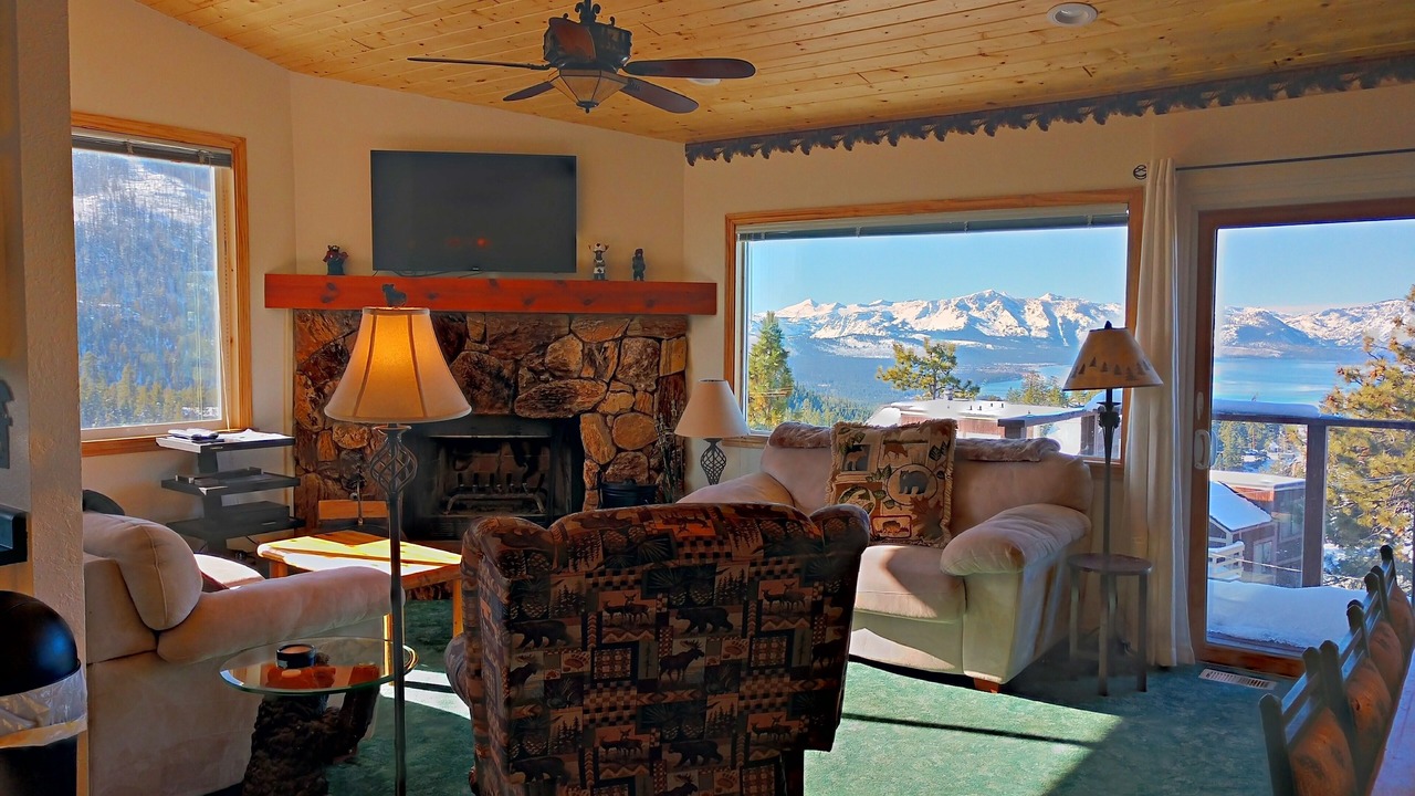 Photo of Livingroom in Tahoe Village