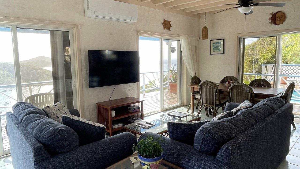 Photo of Livingroom in Estate Carolina