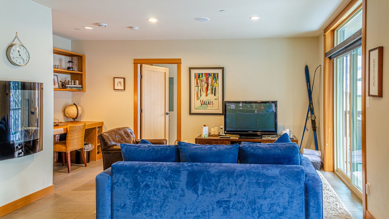 Photo of Livingroom in Sun Peaks