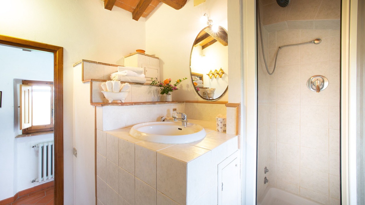 Photo of Bathroom in Romola