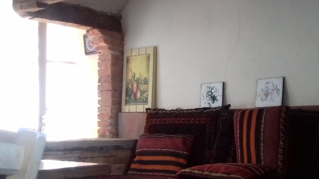 Photo of Others in Lari