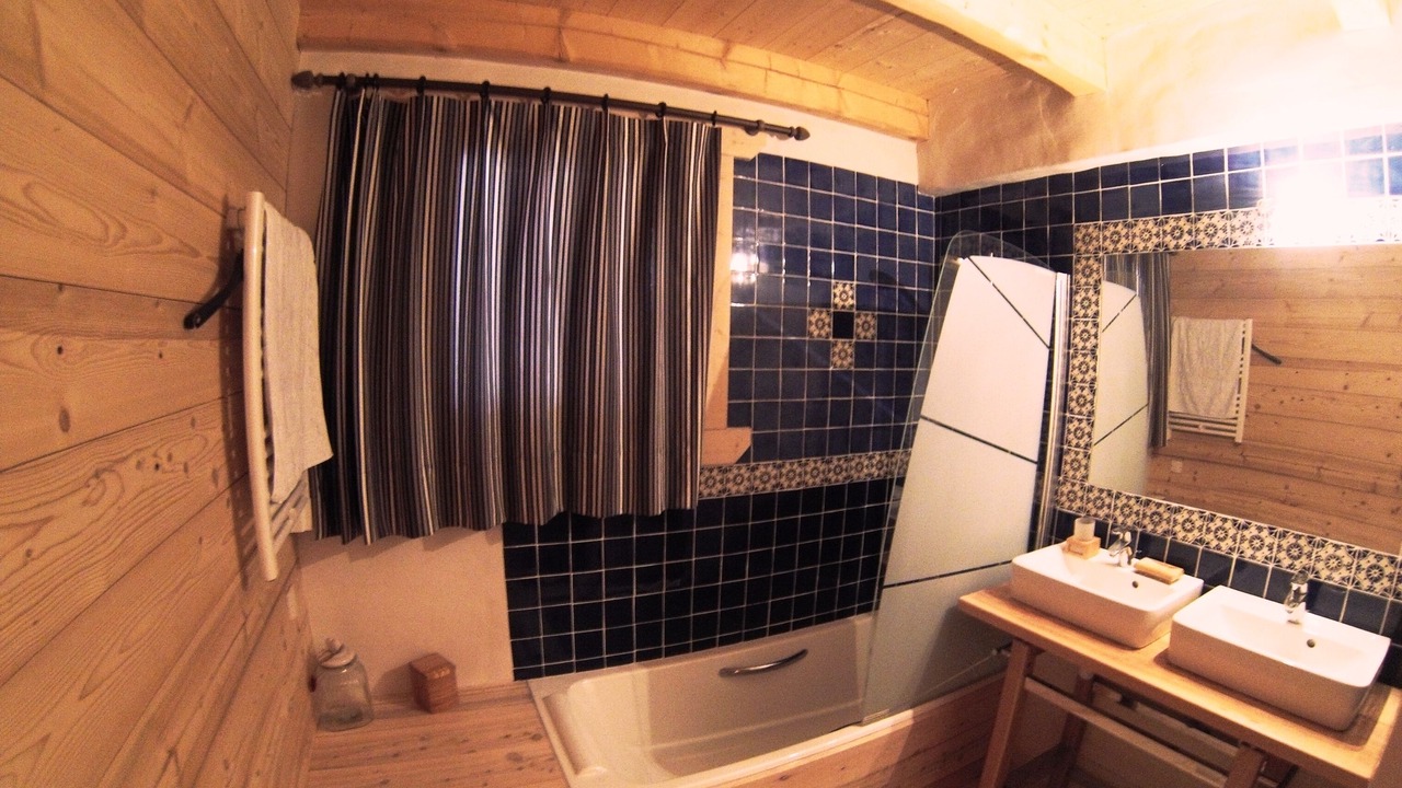 Photo of Bathroom in Hauteluce