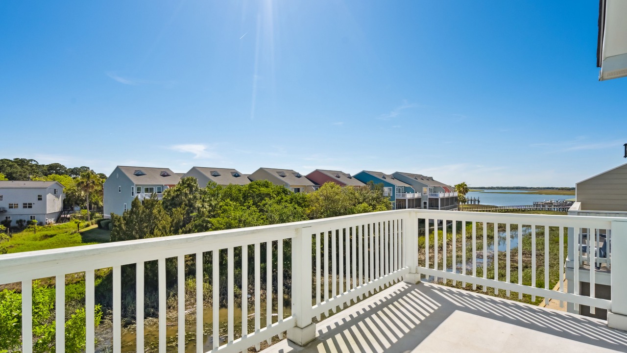 Photo of Patio Balcony in Waters Edge