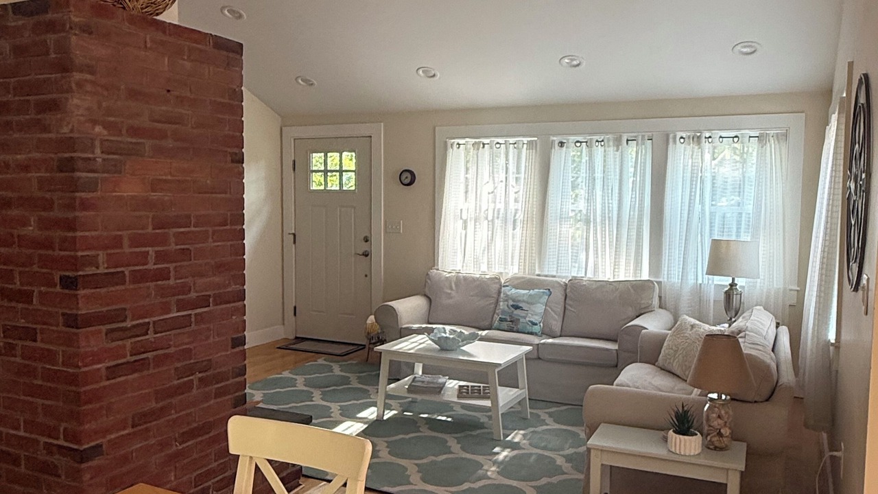 Photo of Livingroom in North Eastham