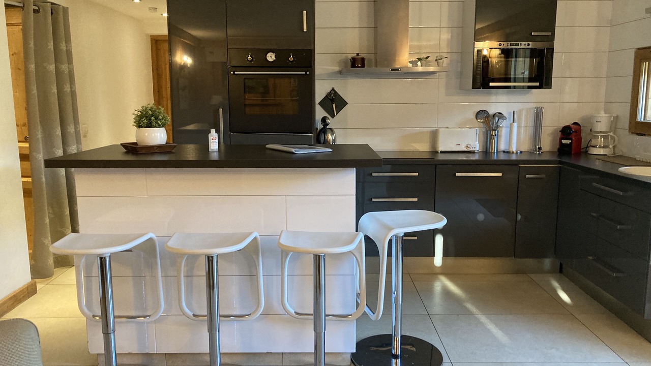 Photo of Kitchen in Demi-Quartier