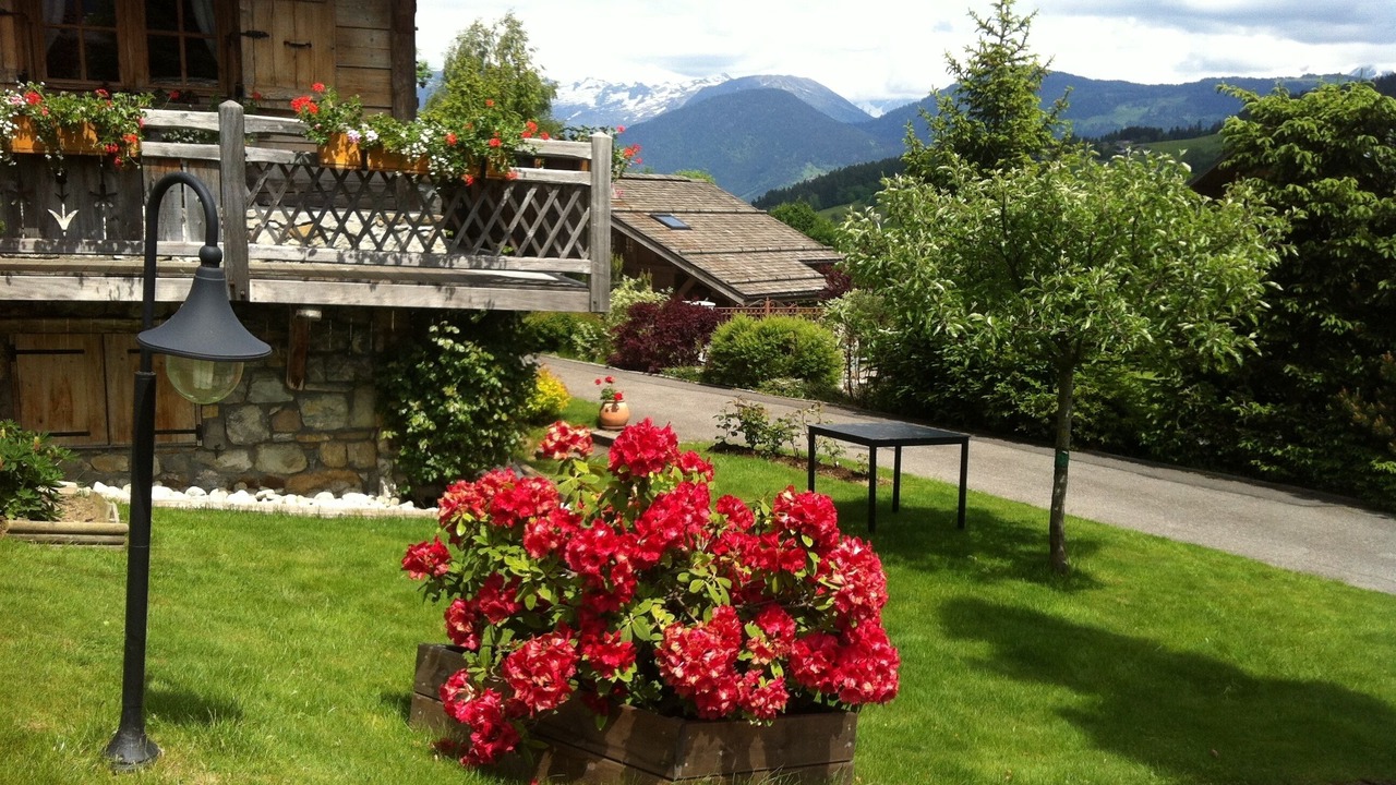 Photo of Outdoor in Demi-Quartier