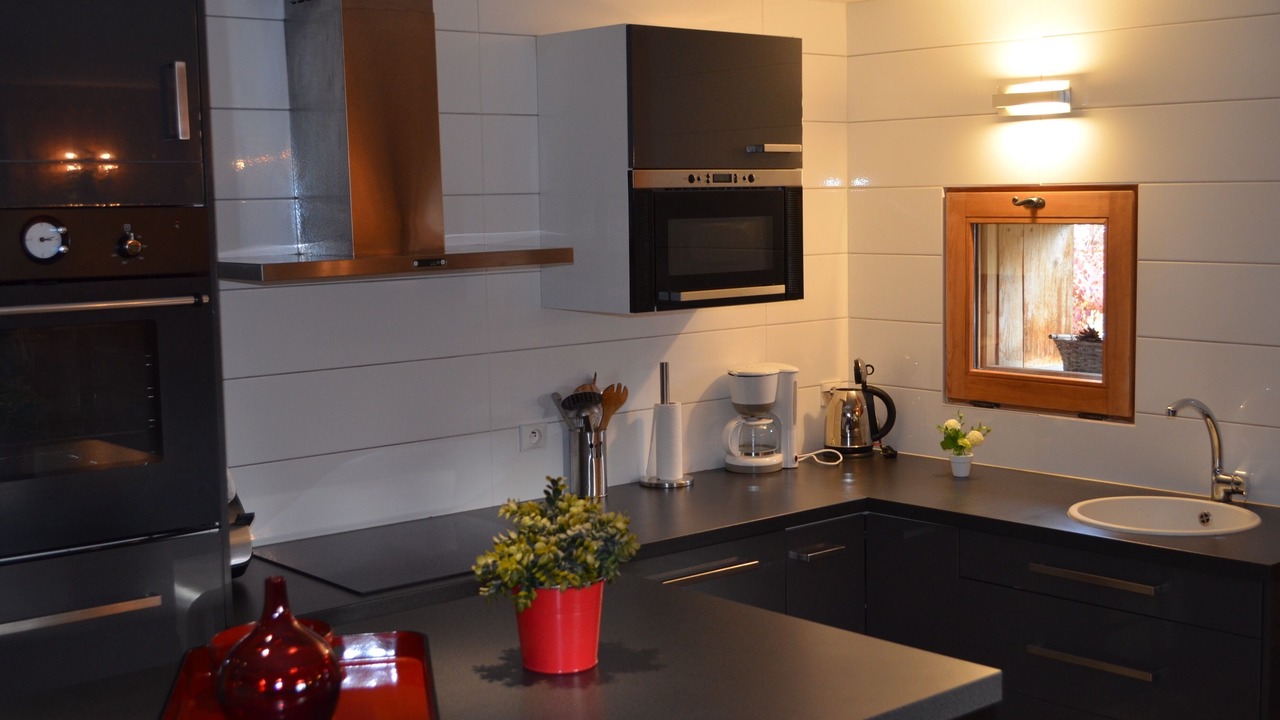 Photo of Kitchen in Demi-Quartier