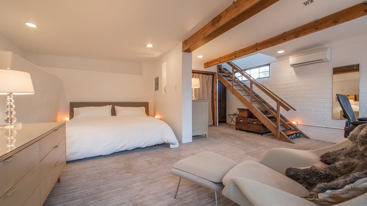 Photo of Bedroom in Malibu