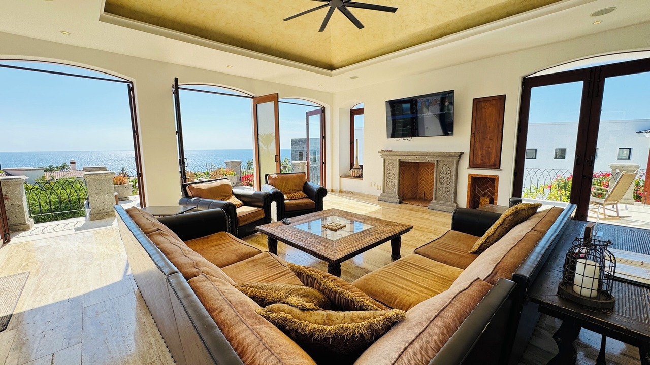 Photo of Livingroom in Buzzards