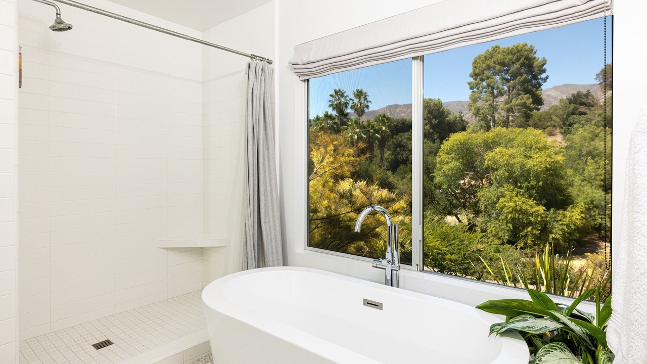Photo of Bathroom in Meiners Oaks