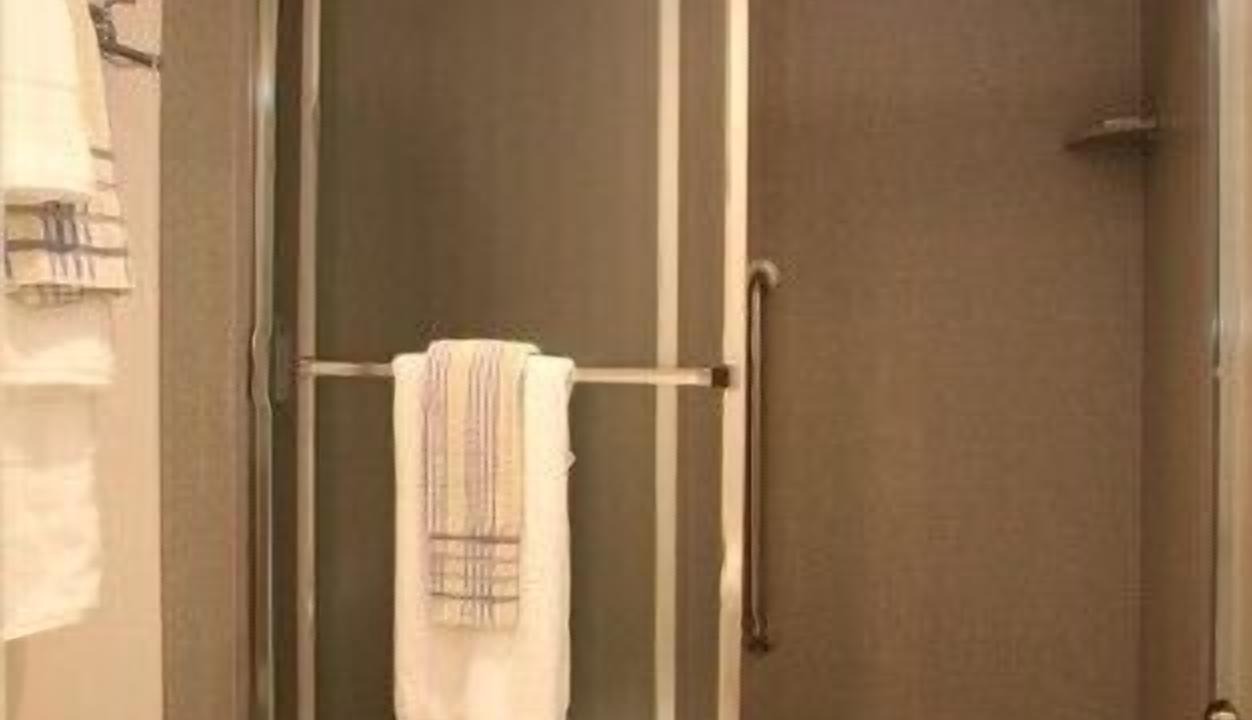 Photo of Bathroom in Alta Mesa