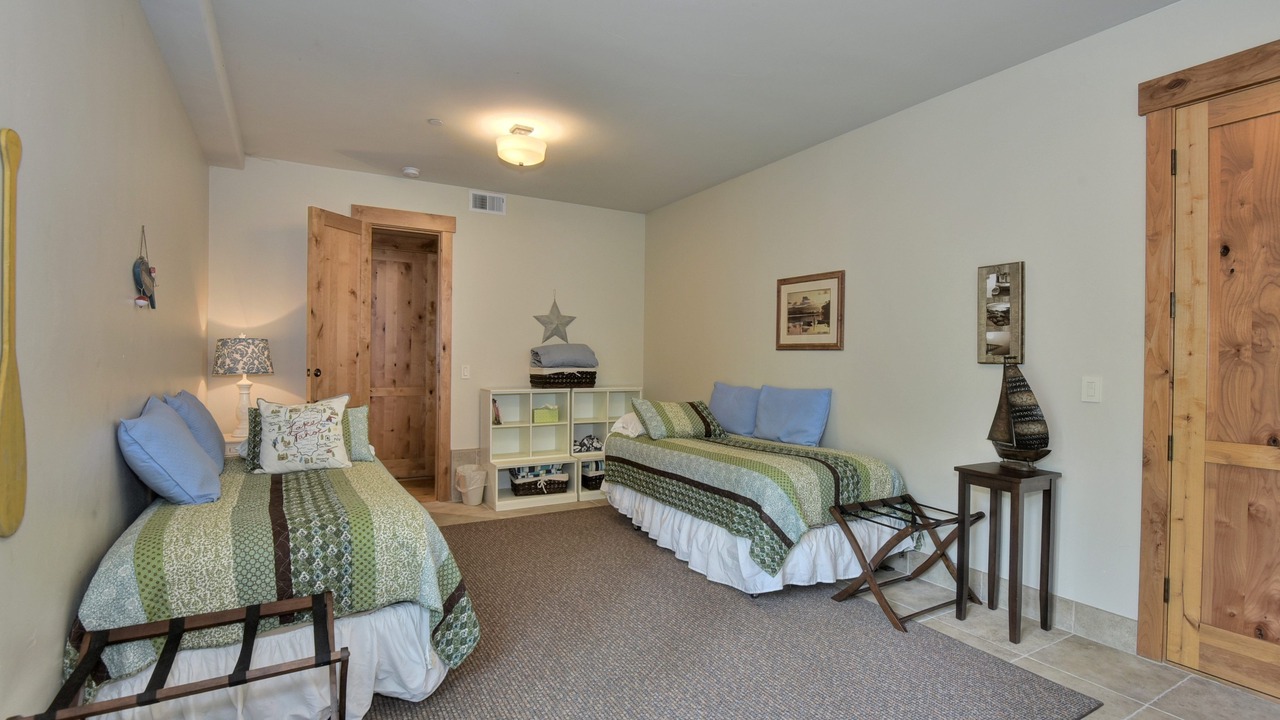Photo of Bedroom in Tahoma