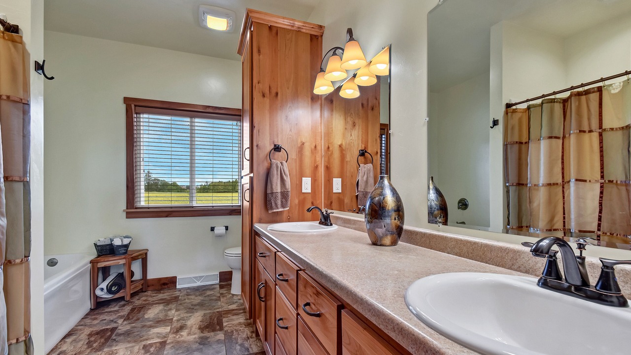 Photo of Bathroom in Sturgeon Bay