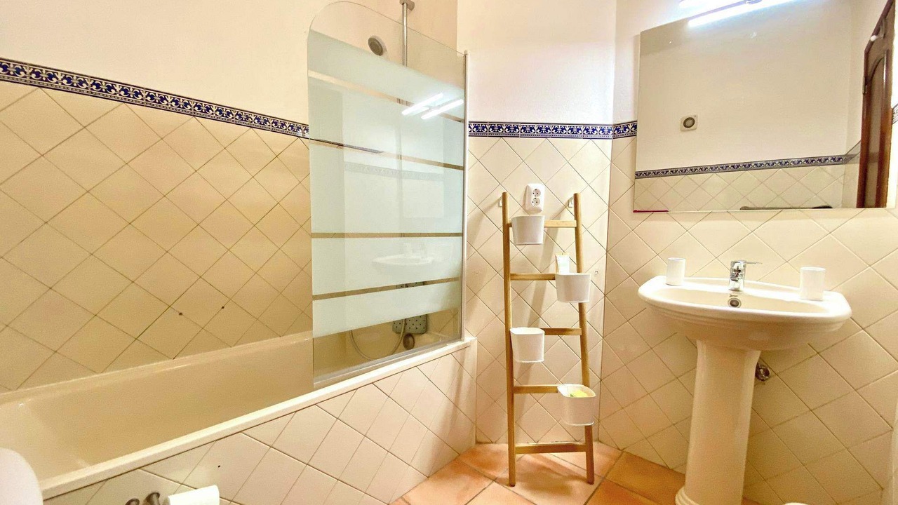 Photo of Bathroom in Ferragudo