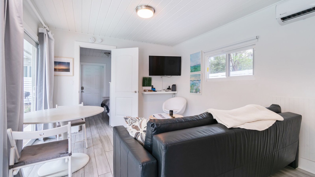 Photo of Livingroom in Harbordale