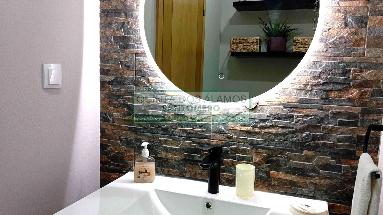 Photo of Bathroom in Guia