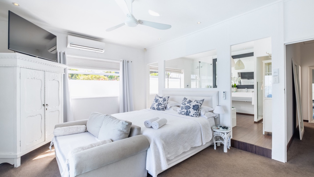 Photo of Bedroom in Camps Bay