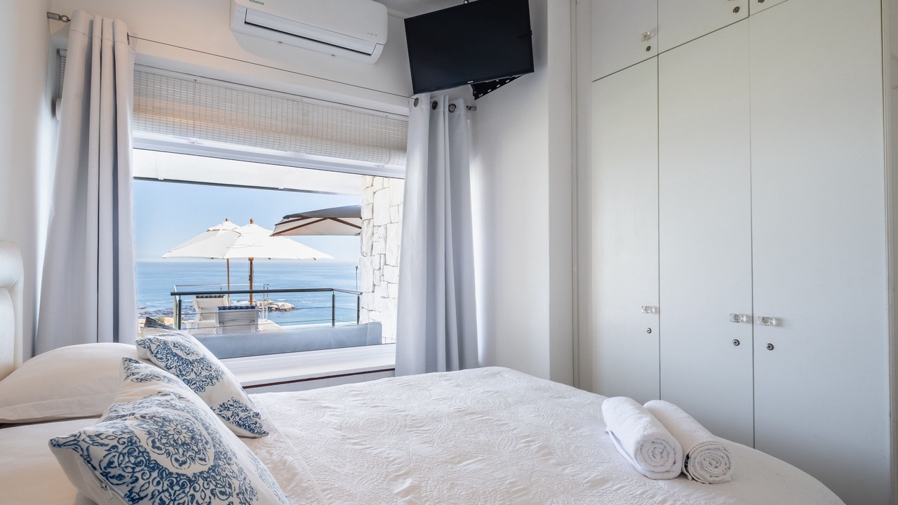 Photo of Bedroom in Camps Bay