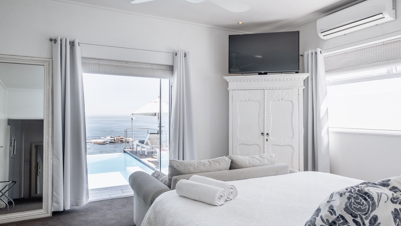 Photo of Bedroom in Camps Bay