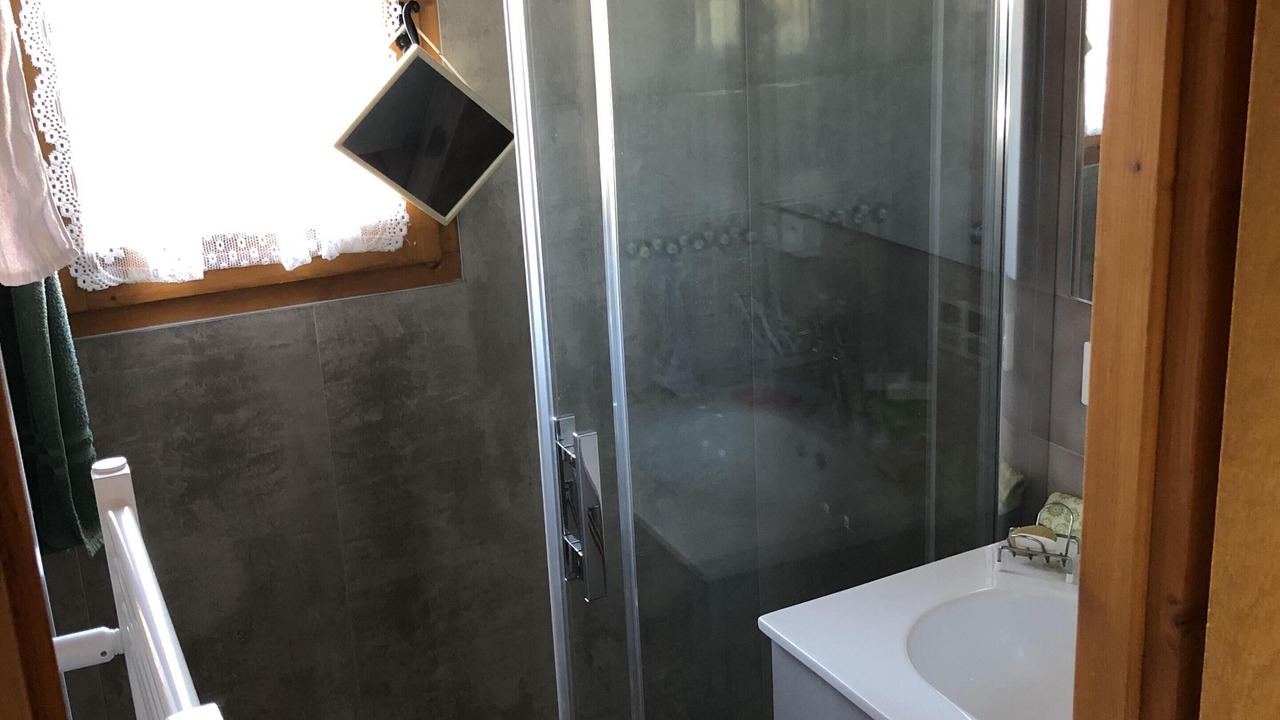 Photo of Bathroom in Crest-Voland