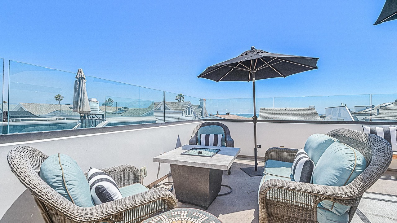 Photo of Bedroom in Balboa Peninsula