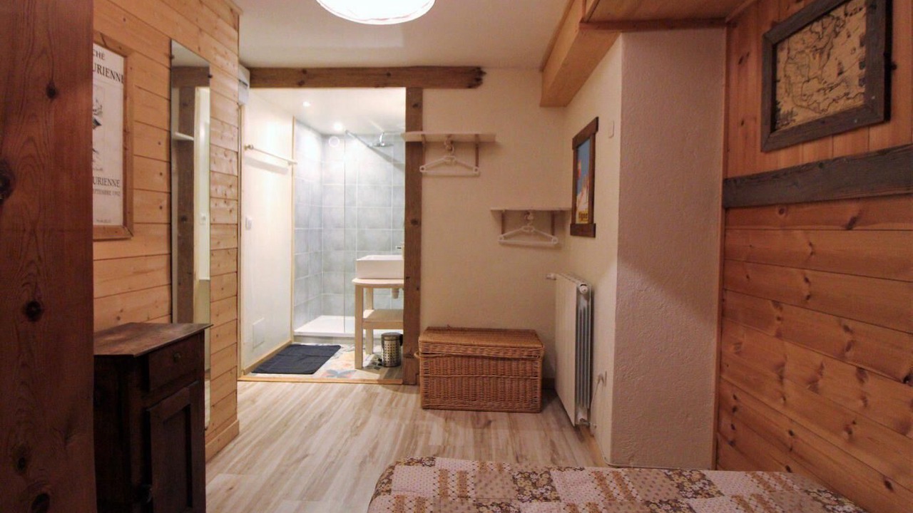 Photo of Bedroom in Les Almes