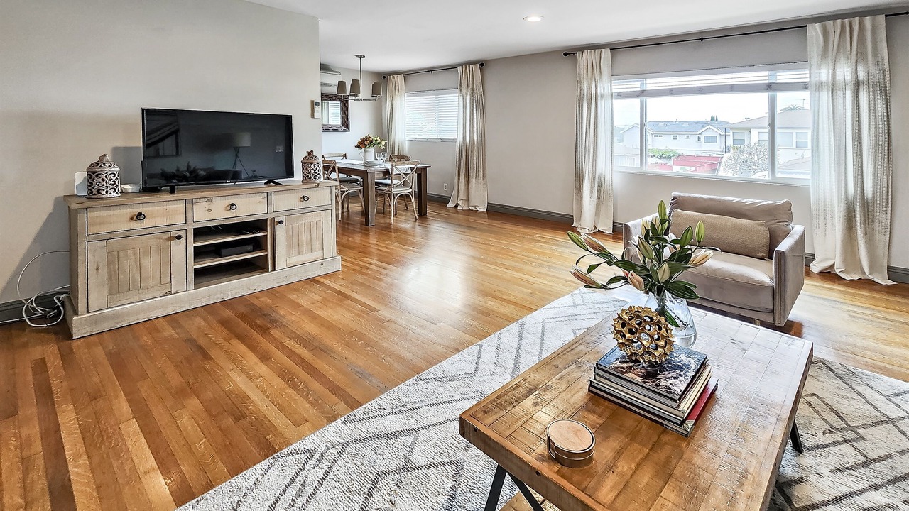 Photo of Livingroom in Washington Culver