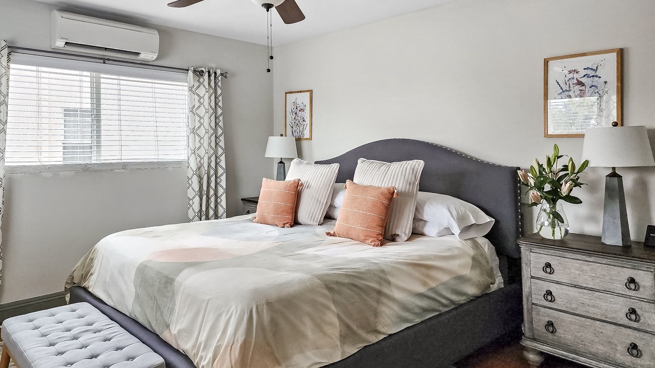 Photo of Bedroom in Washington Culver