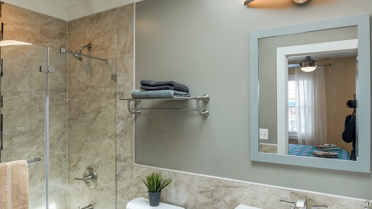 Photo of Bathroom in Benning