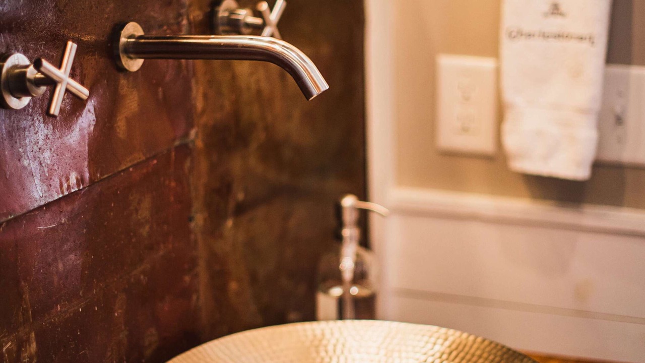Photo of Bathroom in Cannonborough Elliotborough