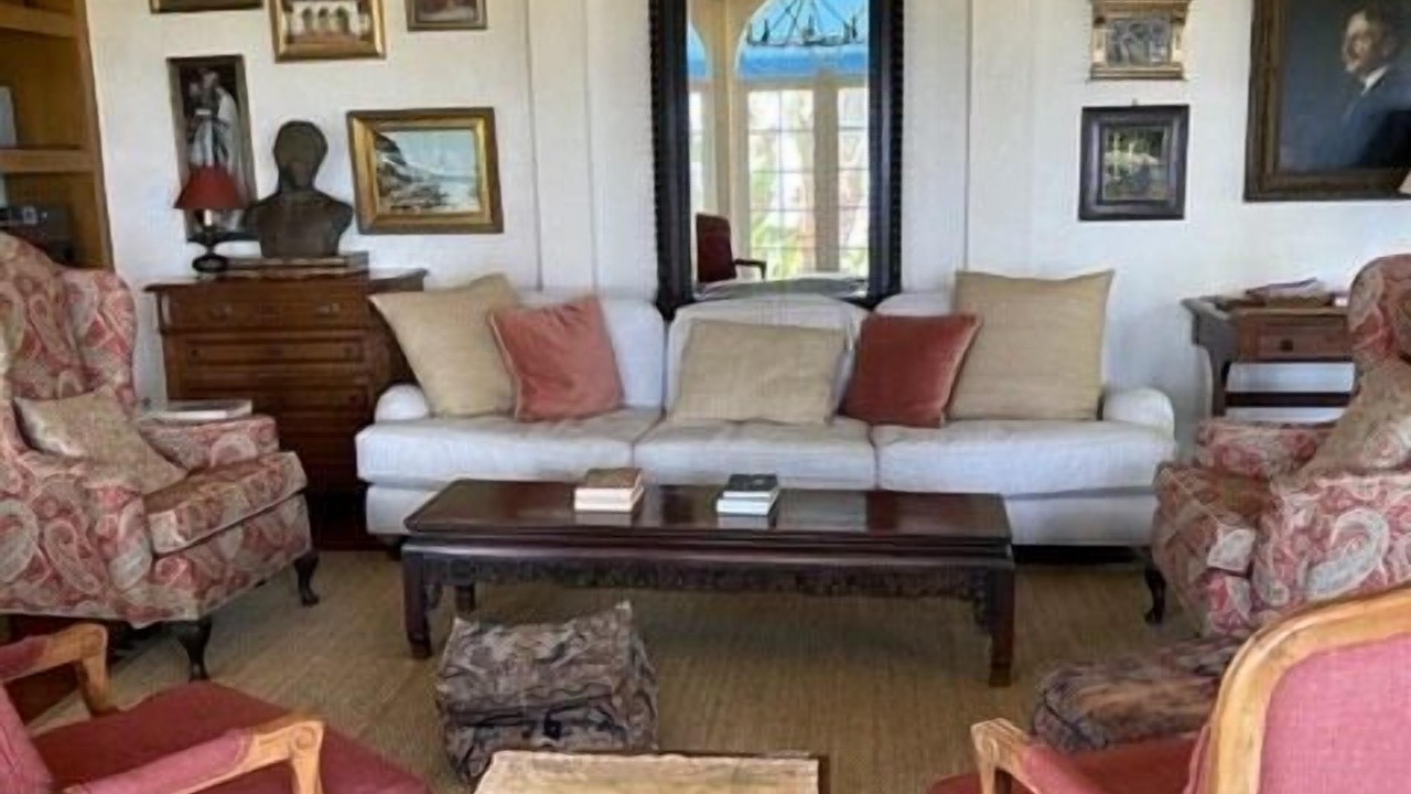 Photo of Livingroom in Upper Riviera