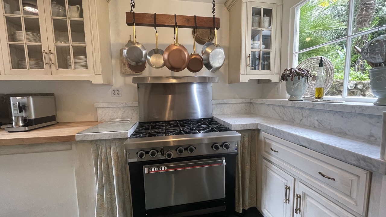 Photo of Kitchen in Upper Riviera