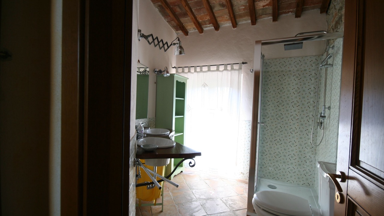 Photo of Bathroom in Gaiole in Chianti