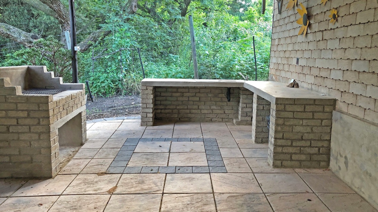 Photo of Livingroom in Greater Johannesburg Metropolitan Area