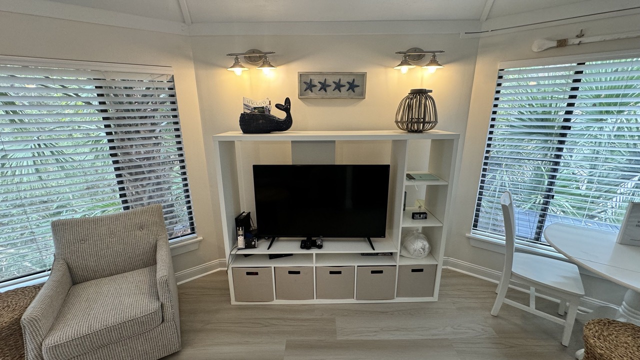 Photo of Livingroom in Night Heron