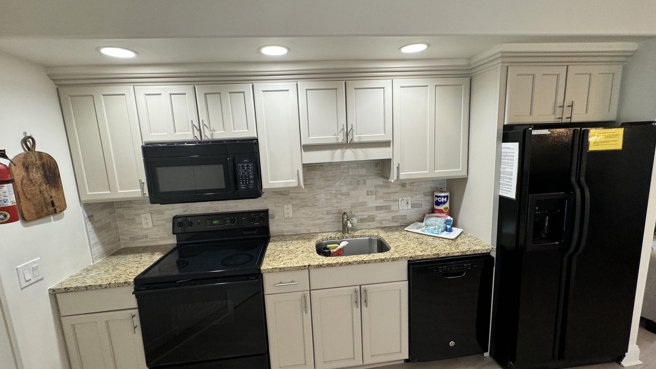 Photo of Kitchen in Night Heron