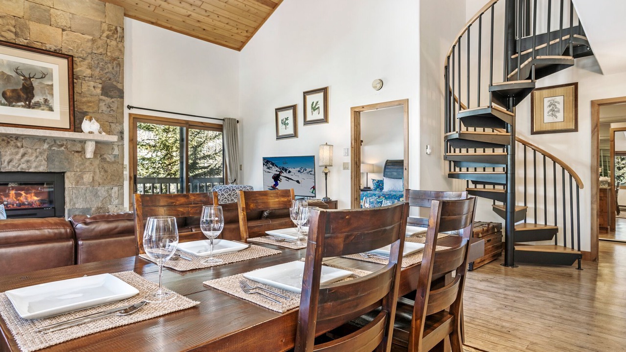 Photo of Livingroom in Beaver Creek