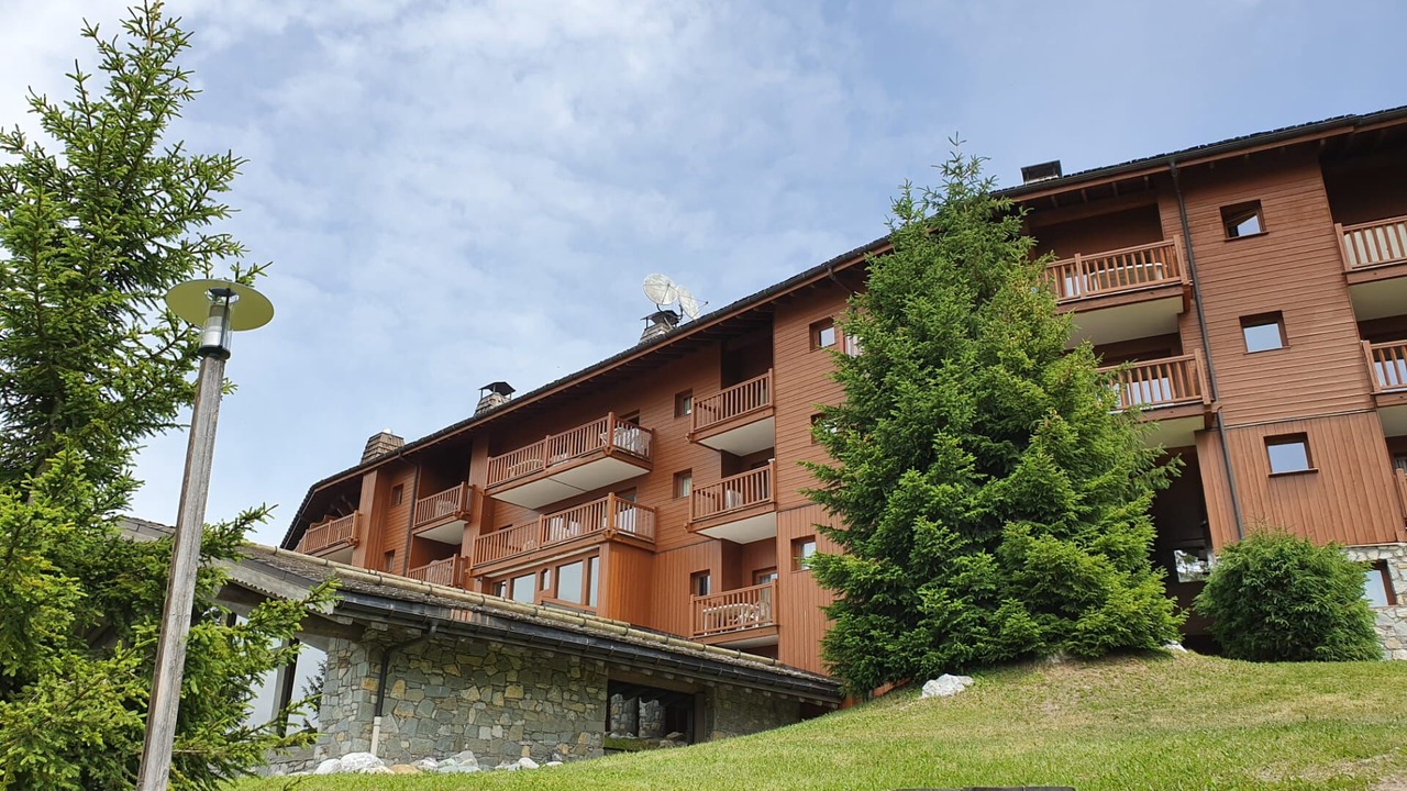 Photo of Outdoor in Arc-1800