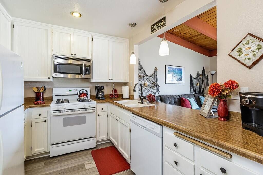Photo of Bedroom in Oxnard Dunes