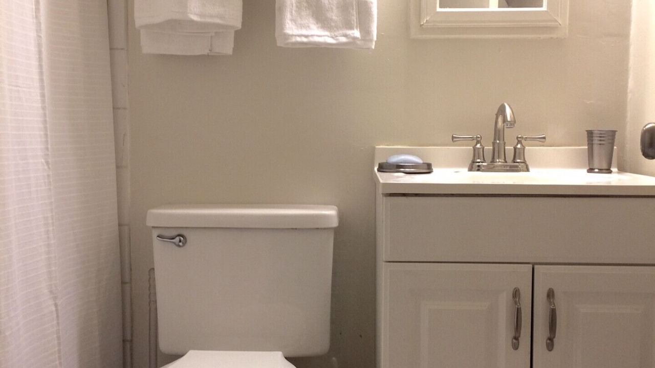 Photo of Bathroom in Stanton Park