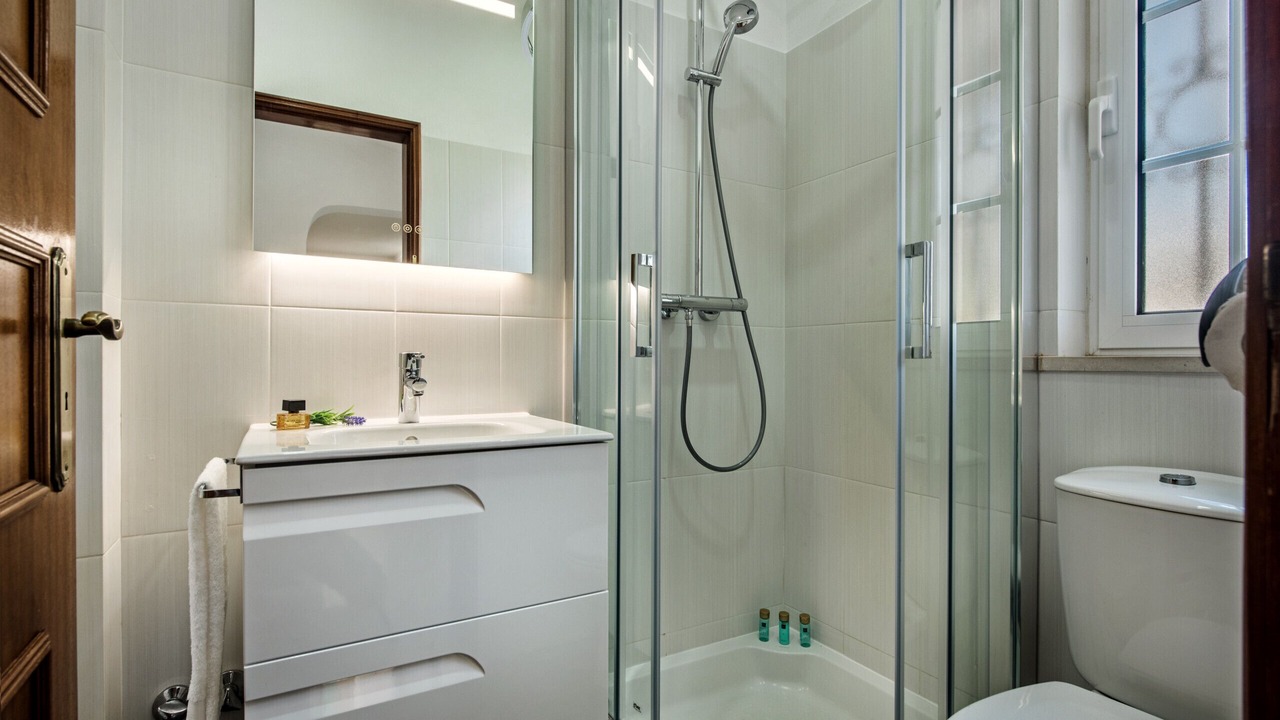 Photo of Bathroom in Guia