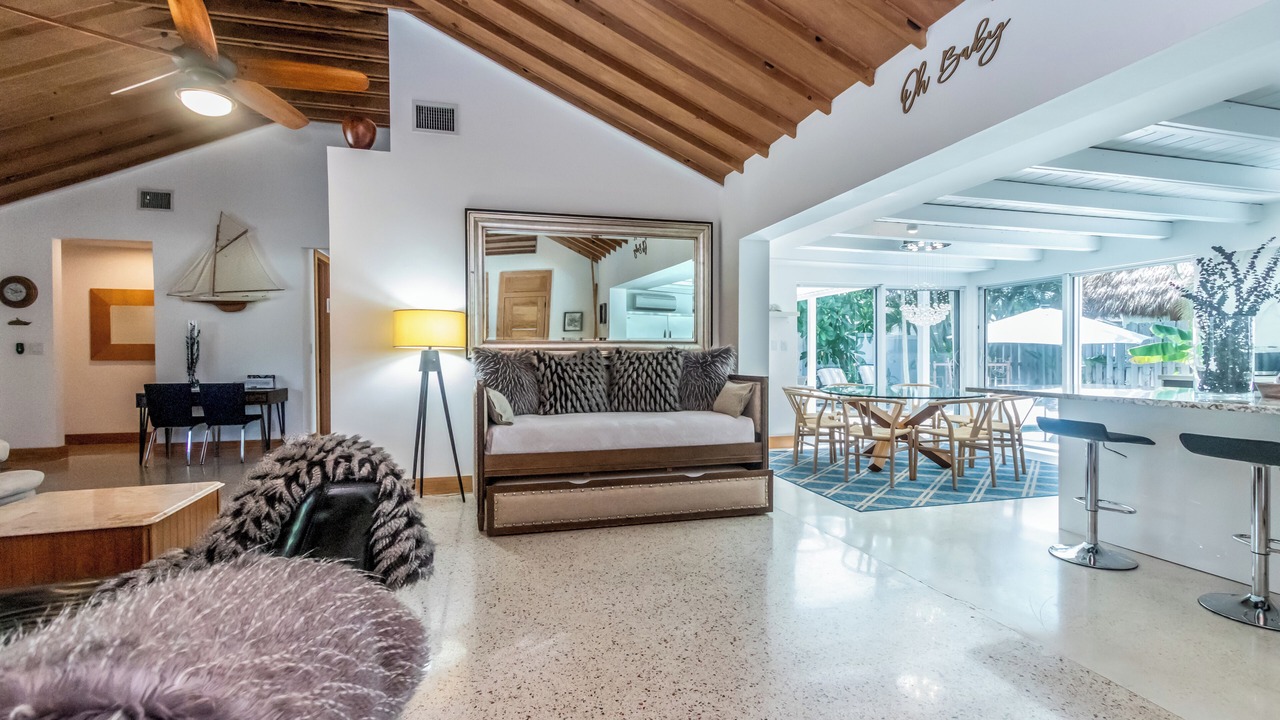 Photo of Bedroom in Deerfield Beach