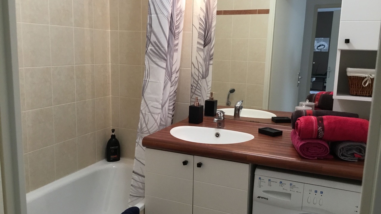 Photo of Bathroom in Albertville