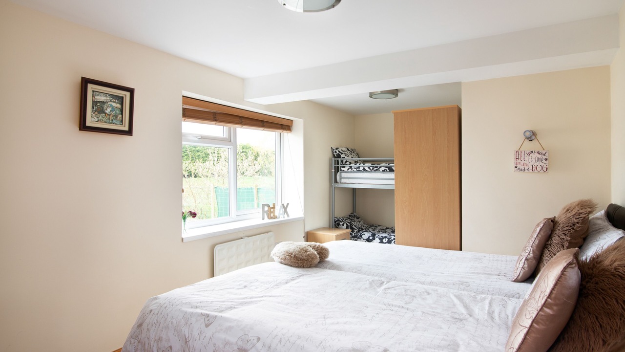 Photo of Bedroom in Saintbury