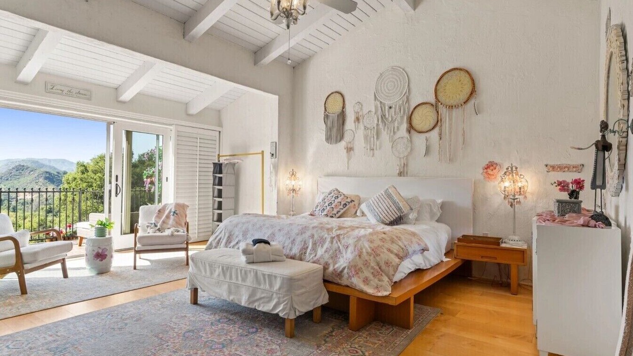 Photo of Patio Balcony in Calabasas