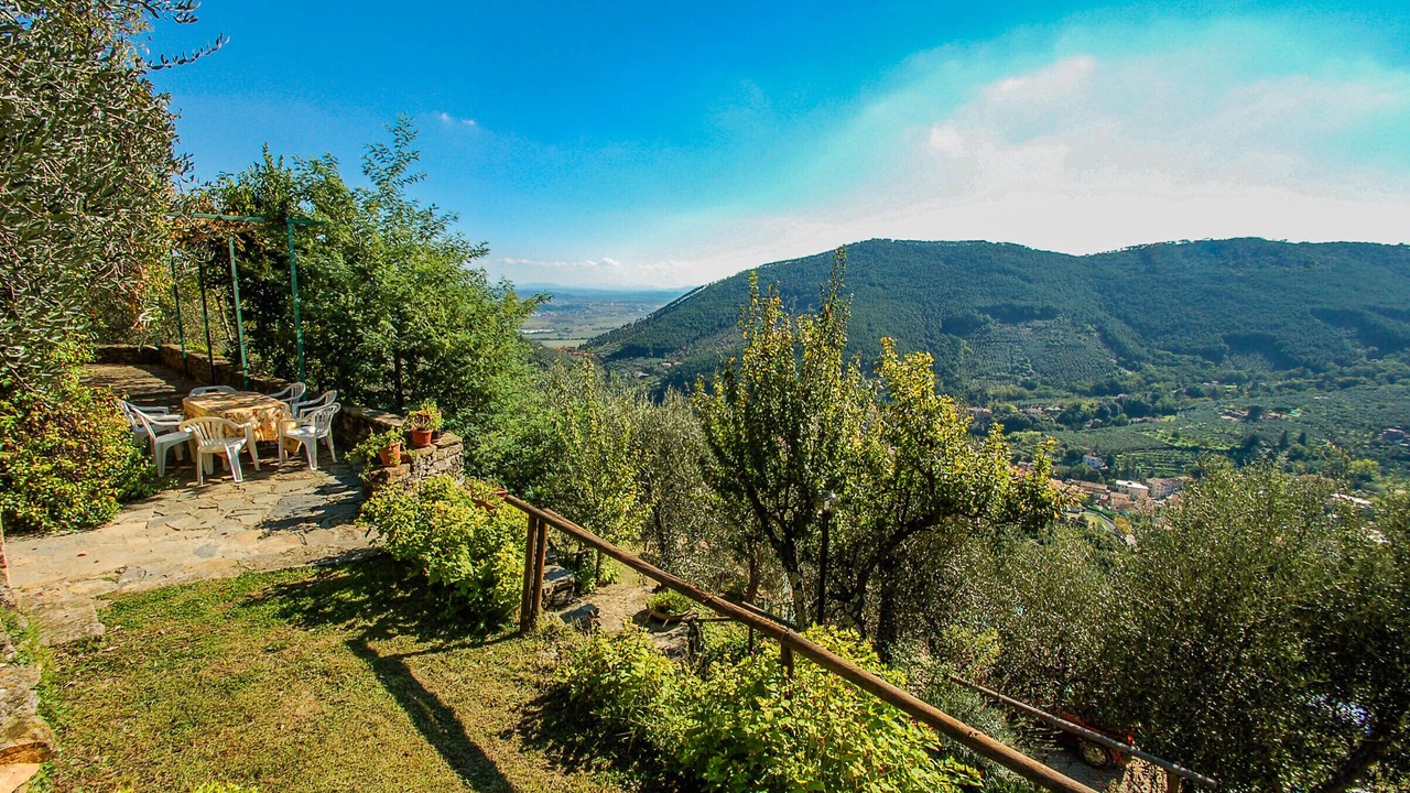 Photo of Outdoor in Buti